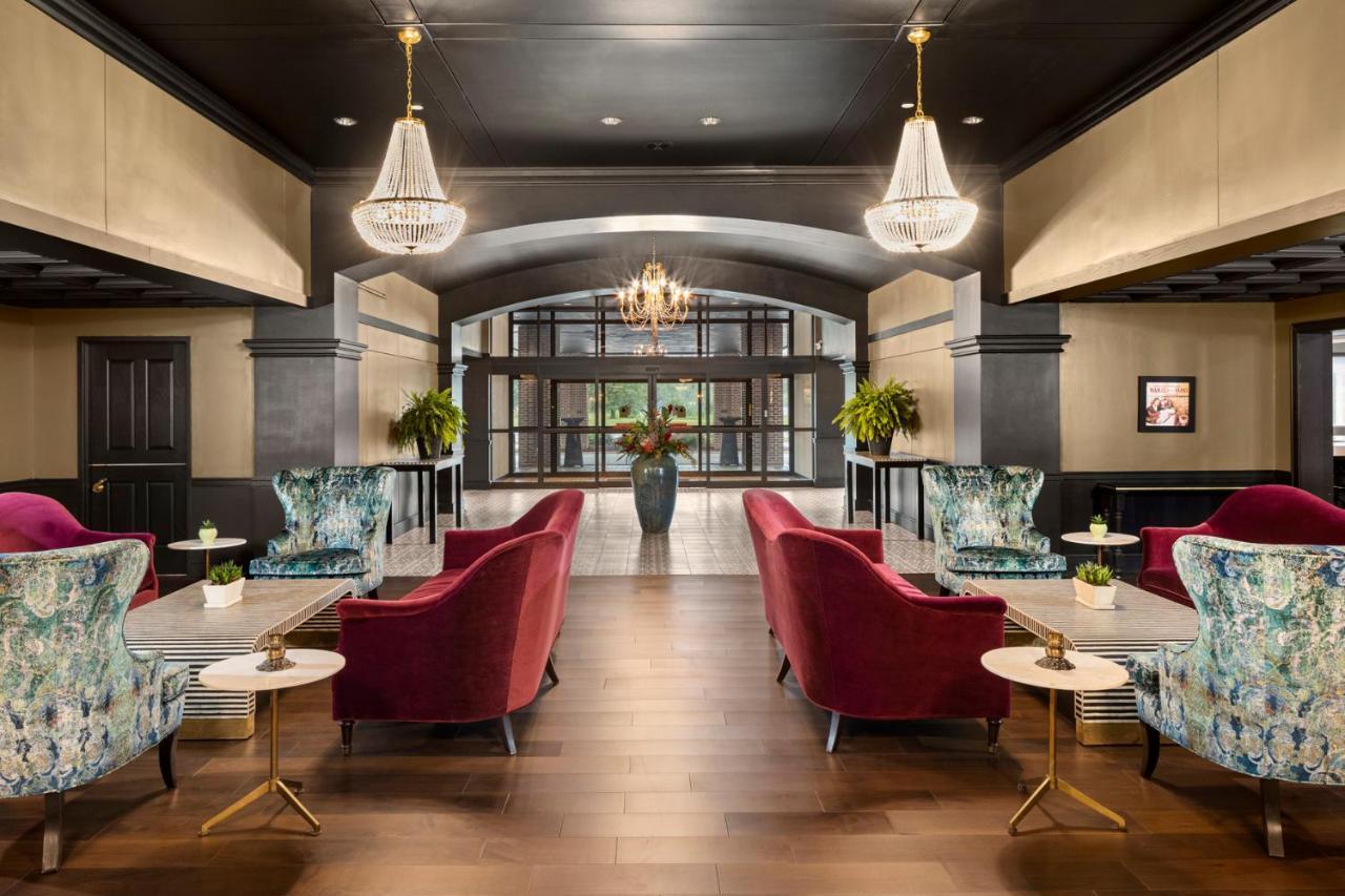 The Highlander Hotel, Ascend Collection Hotel Iowa City